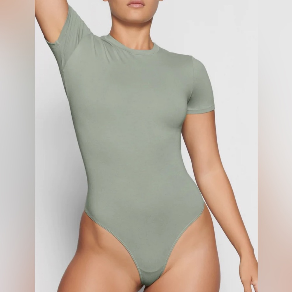 Skims Cotton Jersey T-shirt Bodysuit - mineral (S)